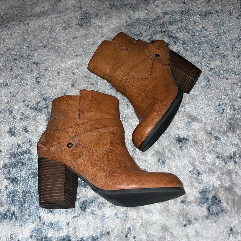 American Eagle Outfitters Booties